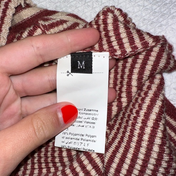 M cropped cream & maroon tank - Picture 4 of 4